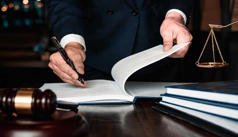 Reliable Legal Support for Individuals & Businesses | Paramount Lawyers